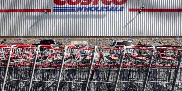 “Scandal! 48,000 Mattresses Exposed to Risk of Mold at Costco!