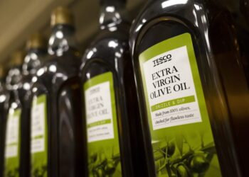 “The Lofty Price of Olive Oil: Record Highs Spark Cooking Oil Thefts