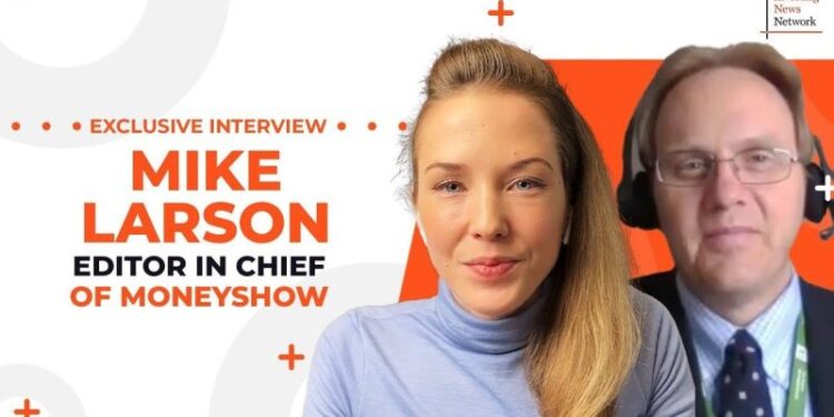 “24 & Counting: Patient Investors to Get Rewarded as Mike Larson is Bullish on Gold!