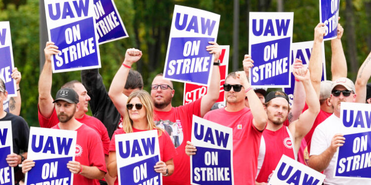 “GM and Union Make a Dream Deal: Autoworkers’ Strike Ends in Victory