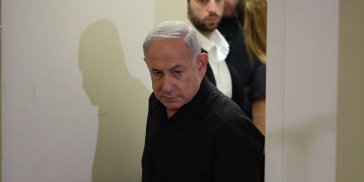 “Netanyahu on the Hot Seat: Gaza Conflict Heats Up