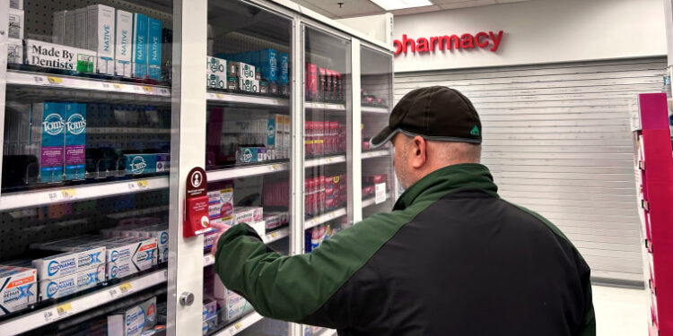 Outrunning the Fears: Dispelling the Myth of the Shoplifting Surge