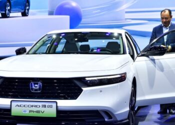 “Honda Recall: Seat-Belt Defect Affects Nearly 300k Accords and HR-Vs