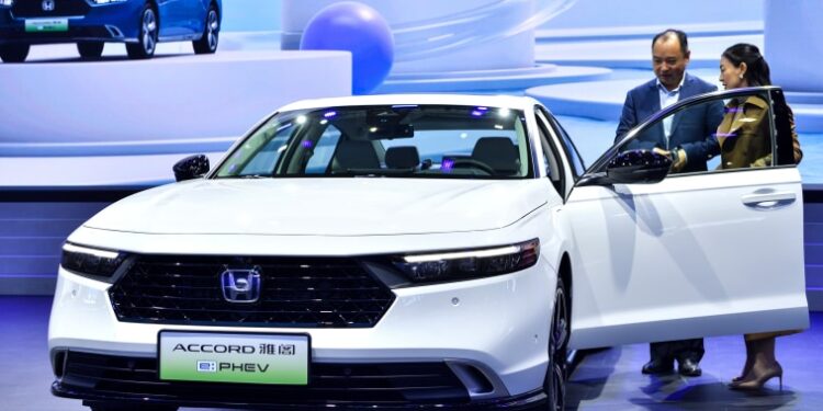 “Honda Recall: Seat-Belt Defect Affects Nearly 300k Accords and HR-Vs