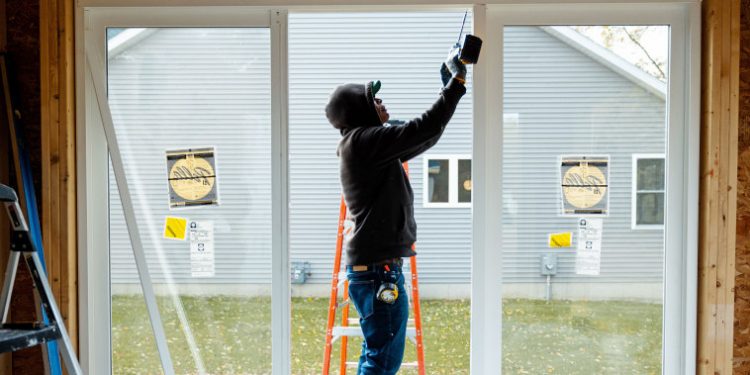 “Unemployment Plummets as US Adds 199,000 Jobs in November!