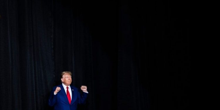 Trump Fights to Make it onto Maine Primary Ballot