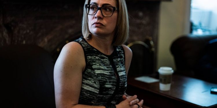 Decoding Kyrsten Sinema’s Reelection Strategy: Do Voters Even Give a Care About Her Record?