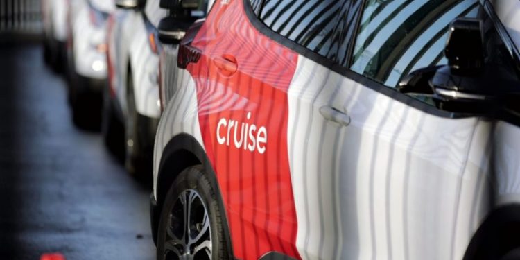 Close Calls with Self-Driving Cruise Vehicle: Kids Narrowly Escape Danger Twice in One Day!