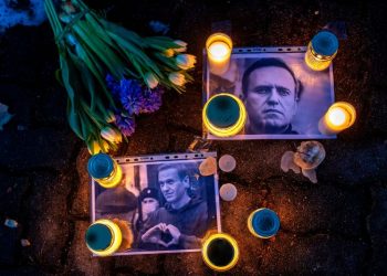 Silent Kremlin Amid Arrests and Vigils: Russia Mourns Alexey Navalny’s Demise
