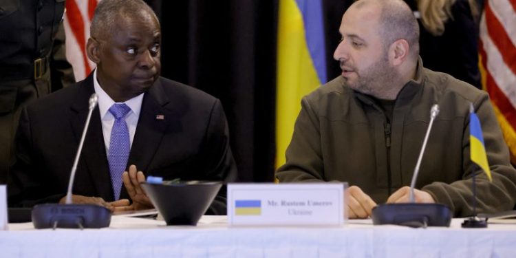 Stalemate Threatens U.S. Aid Talks for Ukraine Support
