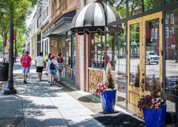 Small Businesses Eager to Hire, But Workers Look for Greener Pastures in Search of Higher Pay