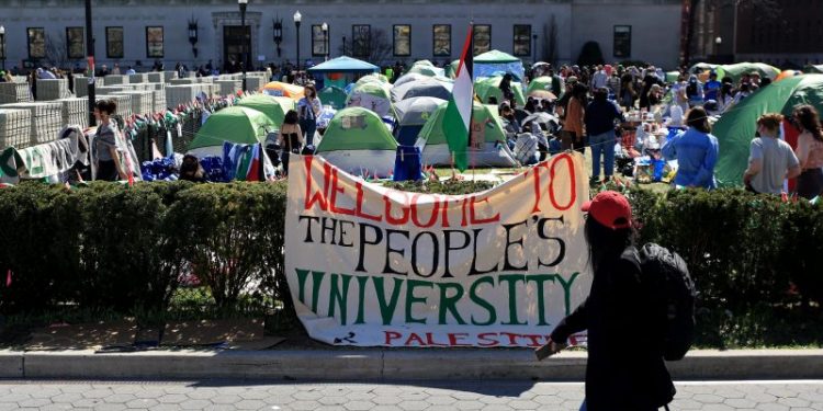 Balancing Act: Biden’s Approach to College Protests Gain Momentum