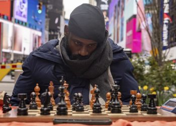 Nigerian Chess Prodigy Tunde Onakoya Shatters Marathon Record with Epic 60-Hour Times Square Showdown