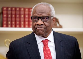 Clarence Thomas presses Dem operative Marc Elias in high-stakes Supreme Court clash