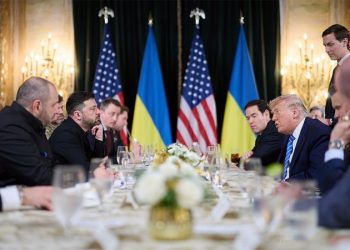 Trump, Zelenskyy say Ukraine peace deal close but ‘thorny issues’ remain after Florida talks