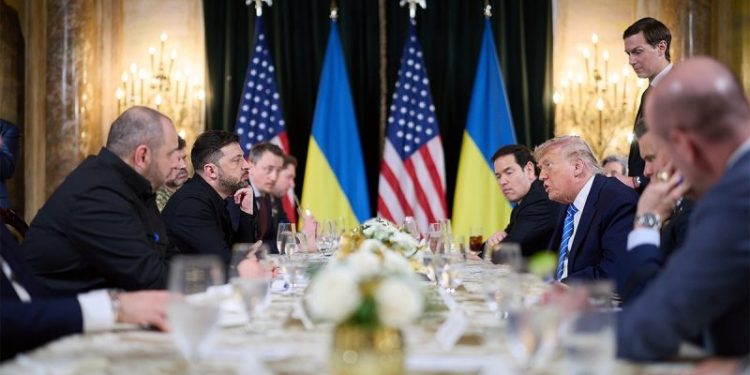 Trump, Zelenskyy say Ukraine peace deal close but ‘thorny issues’ remain after Florida talks